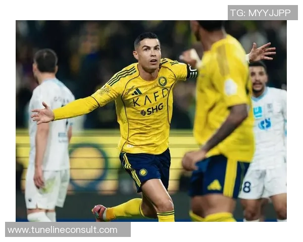 足球老将回归赛场再创辉煌 见证传奇球星终极逆袭与荣耀时刻